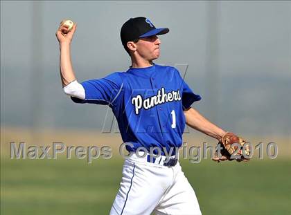 Thumbnail 3 in Charter Oak @ Diamond Ranch photogallery.