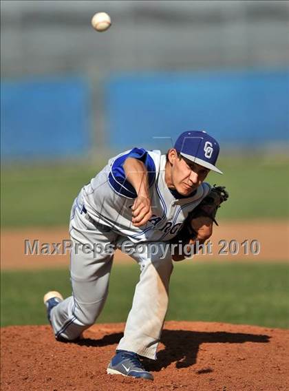 Thumbnail 2 in Charter Oak @ Diamond Ranch photogallery.
