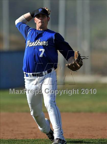 Thumbnail 3 in Charter Oak @ Diamond Ranch photogallery.
