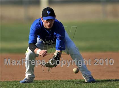 Thumbnail 2 in Charter Oak @ Diamond Ranch photogallery.