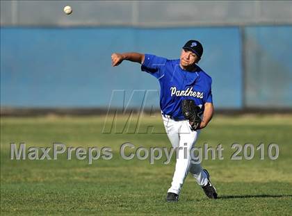 Thumbnail 2 in Charter Oak @ Diamond Ranch photogallery.