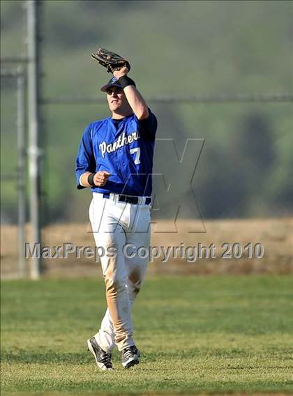 Thumbnail 2 in Charter Oak @ Diamond Ranch photogallery.