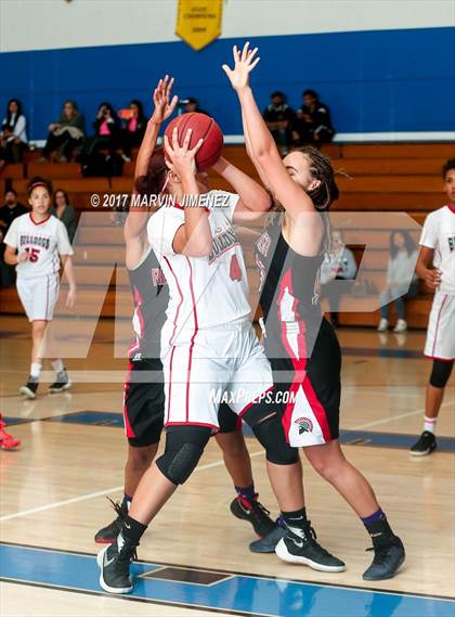 Thumbnail 1 in Rio Mesa @ Pasadena photogallery.