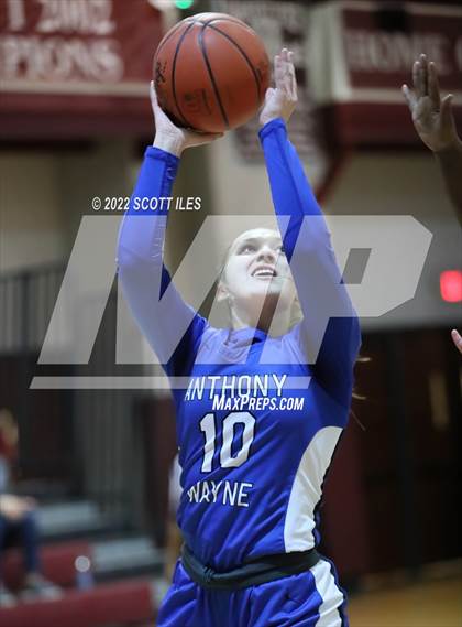 Thumbnail 2 in Anthony Wayne vs. Newark photogallery.