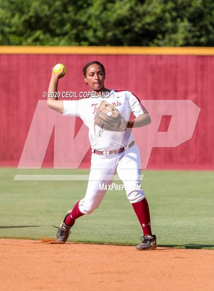 Thumbnail 3 in Brookwood @ Lassiter photogallery.