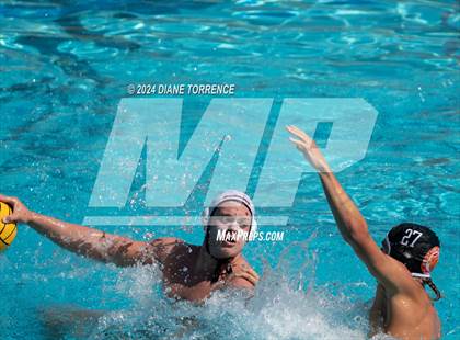 Thumbnail 3 in Redwood vs. Jesuit photogallery.