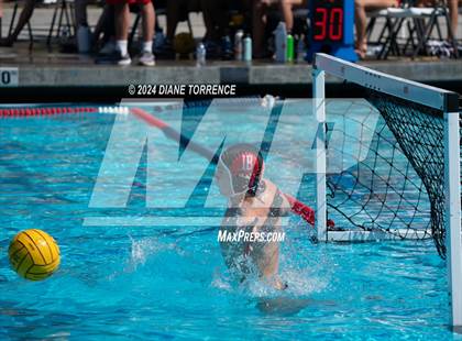 Thumbnail 2 in Redwood vs. Jesuit photogallery.