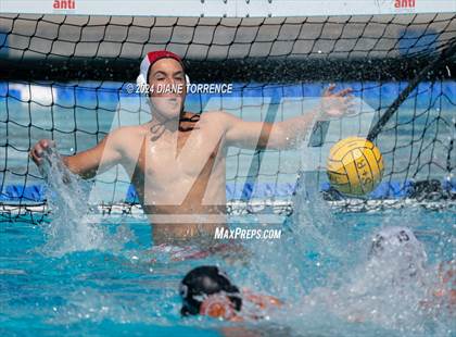 Thumbnail 3 in Redwood vs. Jesuit photogallery.