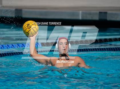 Thumbnail 2 in Redwood vs. Jesuit photogallery.