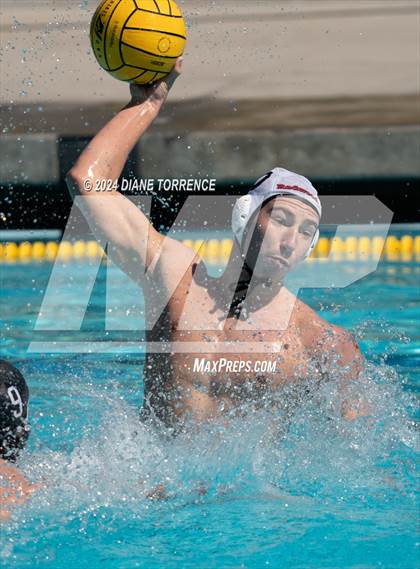 Thumbnail 3 in Redwood vs. Jesuit photogallery.