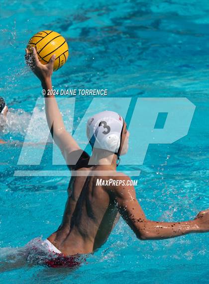Thumbnail 2 in Redwood vs. Jesuit photogallery.