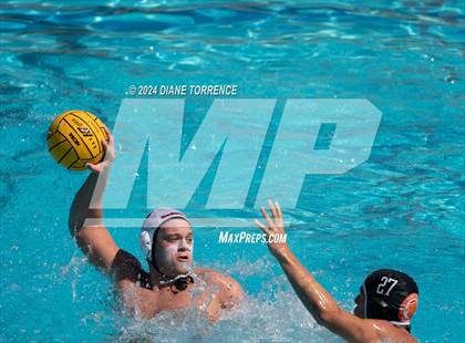 Thumbnail 2 in Redwood vs. Jesuit photogallery.