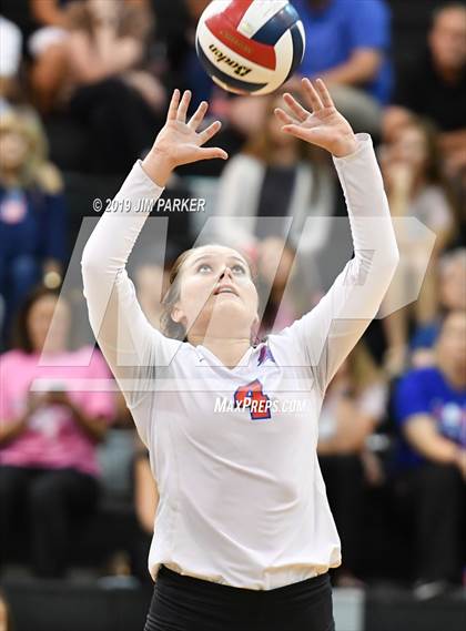 Thumbnail 2 in Leander @ Vandegrift photogallery.