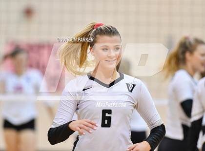 Thumbnail 2 in Leander @ Vandegrift photogallery.