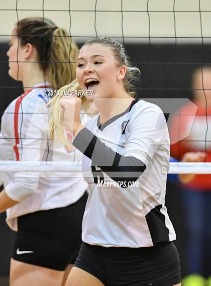 Thumbnail 1 in Leander @ Vandegrift photogallery.
