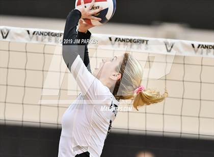Thumbnail 2 in Leander @ Vandegrift photogallery.