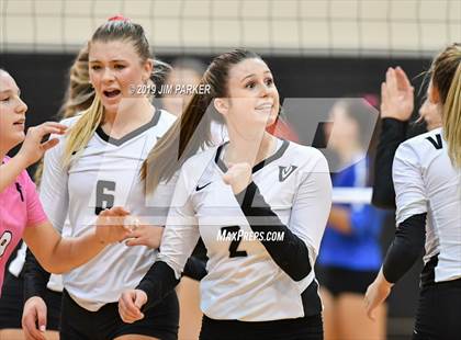 Thumbnail 2 in Leander @ Vandegrift photogallery.