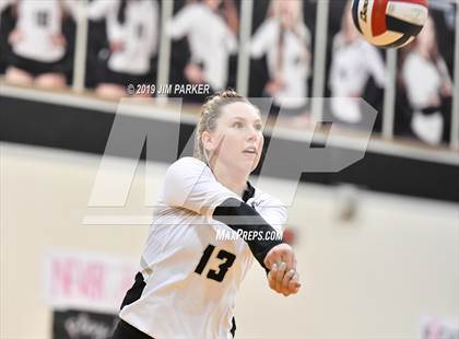 Thumbnail 1 in Leander @ Vandegrift photogallery.