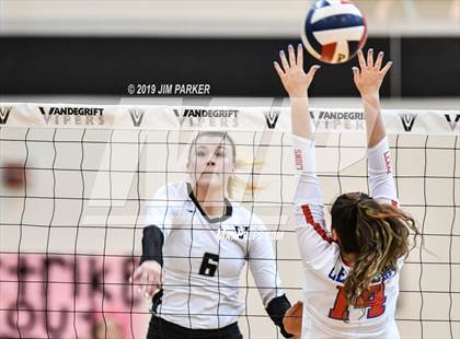 Thumbnail 3 in Leander @ Vandegrift photogallery.