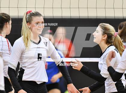 Thumbnail 2 in Leander @ Vandegrift photogallery.