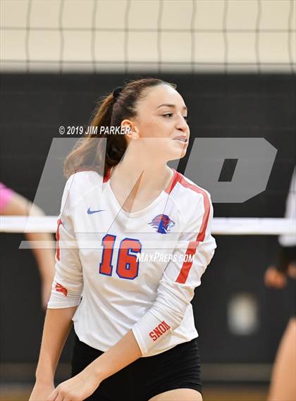 Thumbnail 1 in Leander @ Vandegrift photogallery.