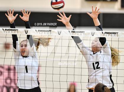 Thumbnail 2 in Leander @ Vandegrift photogallery.