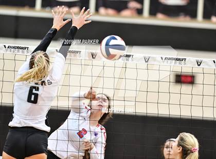 Thumbnail 1 in Leander @ Vandegrift photogallery.