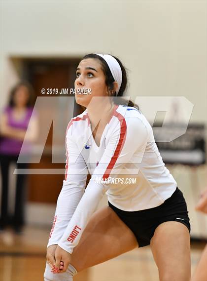 Thumbnail 3 in Leander @ Vandegrift photogallery.