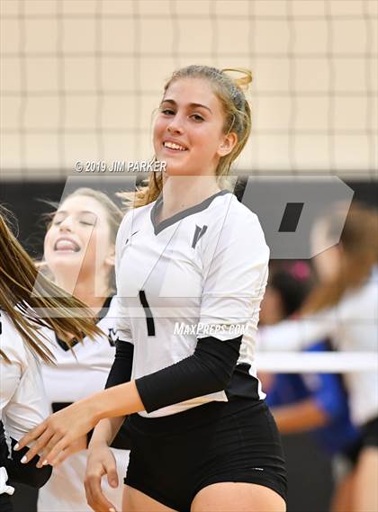 Thumbnail 1 in Leander @ Vandegrift photogallery.