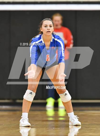 Thumbnail 2 in Leander @ Vandegrift photogallery.