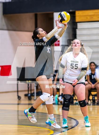 Thumbnail 1 in Highland @ Cottonwood photogallery.