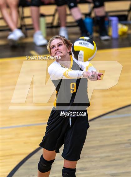 Thumbnail 1 in Highland @ Cottonwood photogallery.