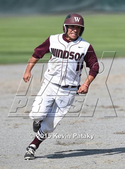 Thumbnail 2 in North Haven vs. Windsor (CIAC Class L Semifinal) photogallery.