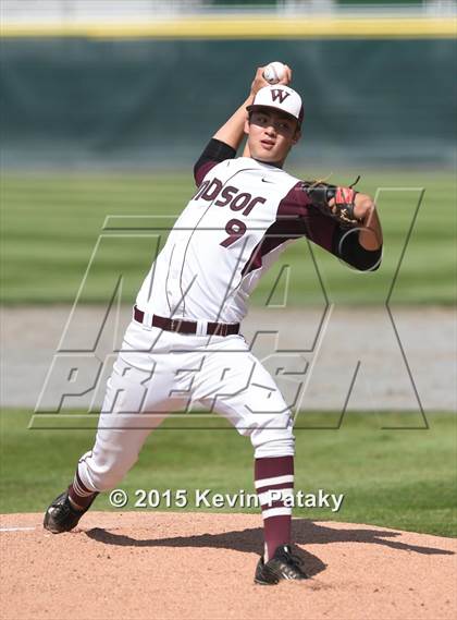 Thumbnail 3 in North Haven vs. Windsor (CIAC Class L Semifinal) photogallery.