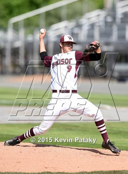 Thumbnail 3 in North Haven vs. Windsor (CIAC Class L Semifinal) photogallery.