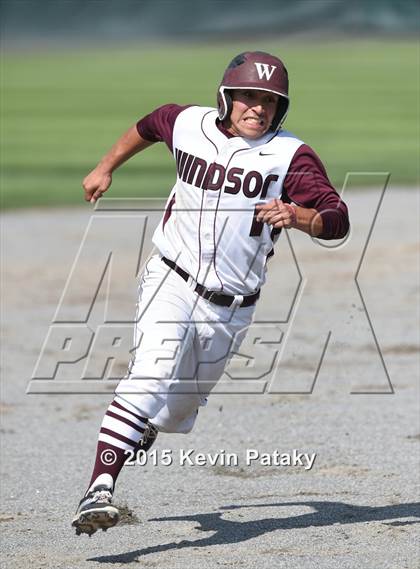 Thumbnail 3 in North Haven vs. Windsor (CIAC Class L Semifinal) photogallery.