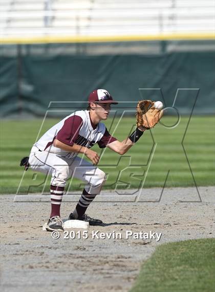 Thumbnail 2 in North Haven vs. Windsor (CIAC Class L Semifinal) photogallery.