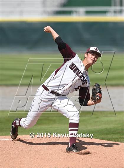 Thumbnail 1 in North Haven vs. Windsor (CIAC Class L Semifinal) photogallery.