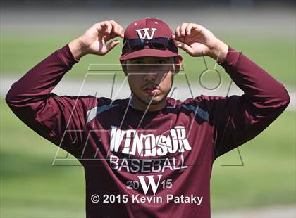 Thumbnail 3 in North Haven vs. Windsor (CIAC Class L Semifinal) photogallery.
