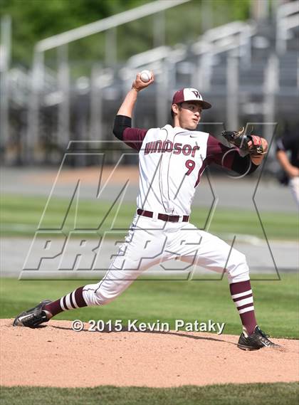 Thumbnail 1 in North Haven vs. Windsor (CIAC Class L Semifinal) photogallery.