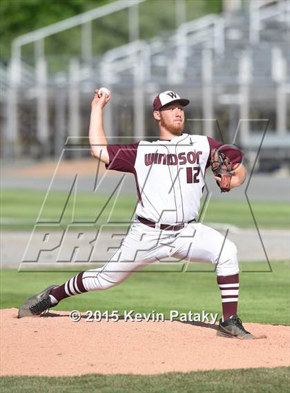 Thumbnail 3 in North Haven vs. Windsor (CIAC Class L Semifinal) photogallery.