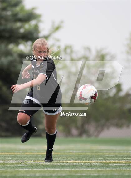 Thumbnail 3 in Mountain Vista vs. Arapahoe (CHSAA 5A 2nd Round) photogallery.
