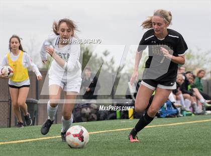 Thumbnail 3 in Mountain Vista vs. Arapahoe (CHSAA 5A 2nd Round) photogallery.