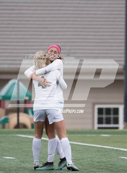Thumbnail 3 in Mountain Vista vs. Arapahoe (CHSAA 5A 2nd Round) photogallery.