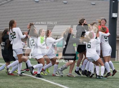 Thumbnail 2 in Mountain Vista vs. Arapahoe (CHSAA 5A 2nd Round) photogallery.