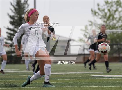 Thumbnail 3 in Mountain Vista vs. Arapahoe (CHSAA 5A 2nd Round) photogallery.