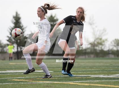 Thumbnail 3 in Mountain Vista vs. Arapahoe (CHSAA 5A 2nd Round) photogallery.