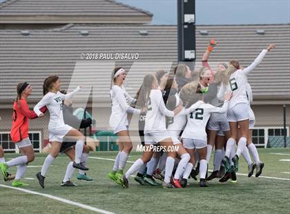 Thumbnail 2 in Mountain Vista vs. Arapahoe (CHSAA 5A 2nd Round) photogallery.