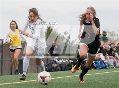 Thumbnail 1 in Mountain Vista vs. Arapahoe (CHSAA 5A 2nd Round) photogallery.