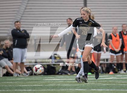 Thumbnail 3 in Mountain Vista vs. Arapahoe (CHSAA 5A 2nd Round) photogallery.